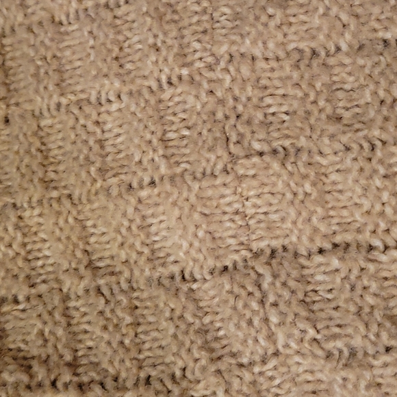 Shrug - Picture 4 of 8